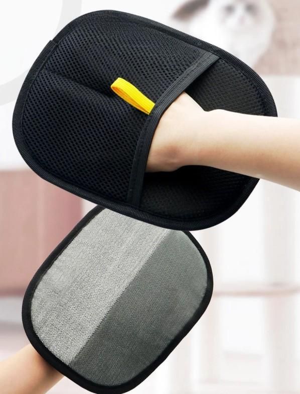 Pet Hair Removal Glove – Shed Less, Bond More